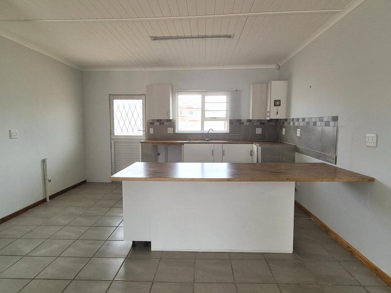 3 Bedroom Property for Sale in Perlemoenbaai Western Cape